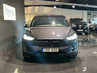 SUV Tesla Model X 4 av 15