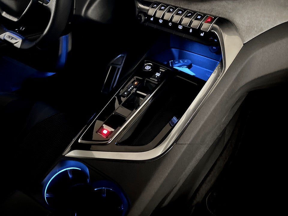 Bild på Peugeot 3008 GT 1.2 PT 130hk Aut B-KAMERA CARPLAY