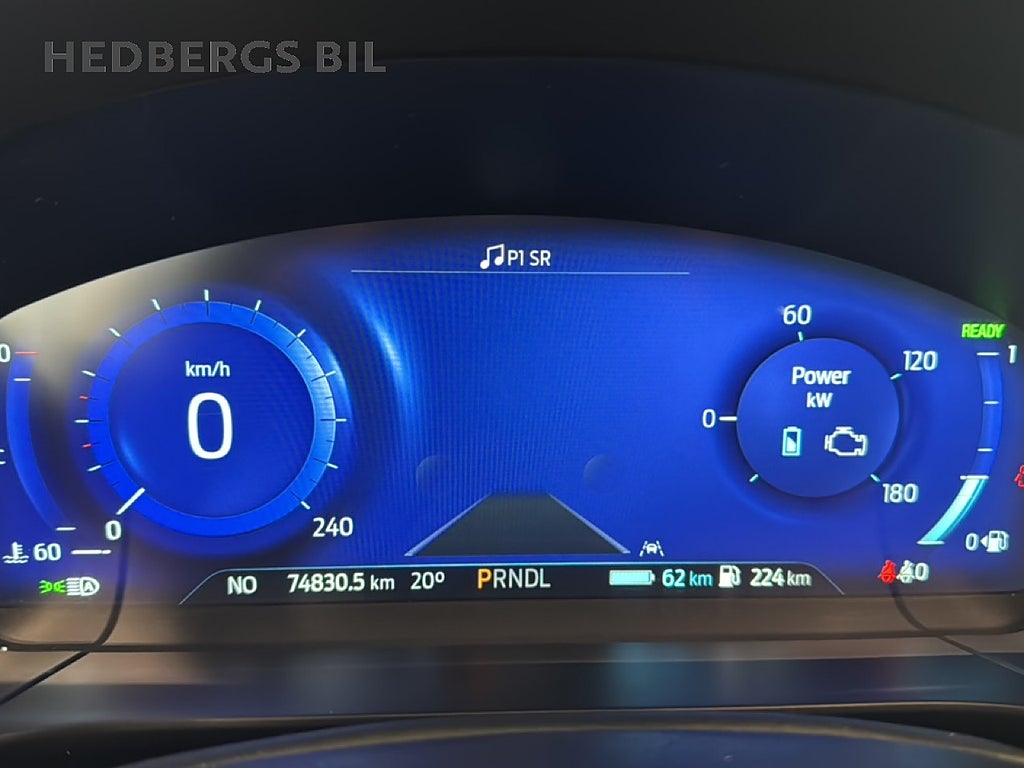 Ford Kuga ST-Line Phev 224HK thumbnail