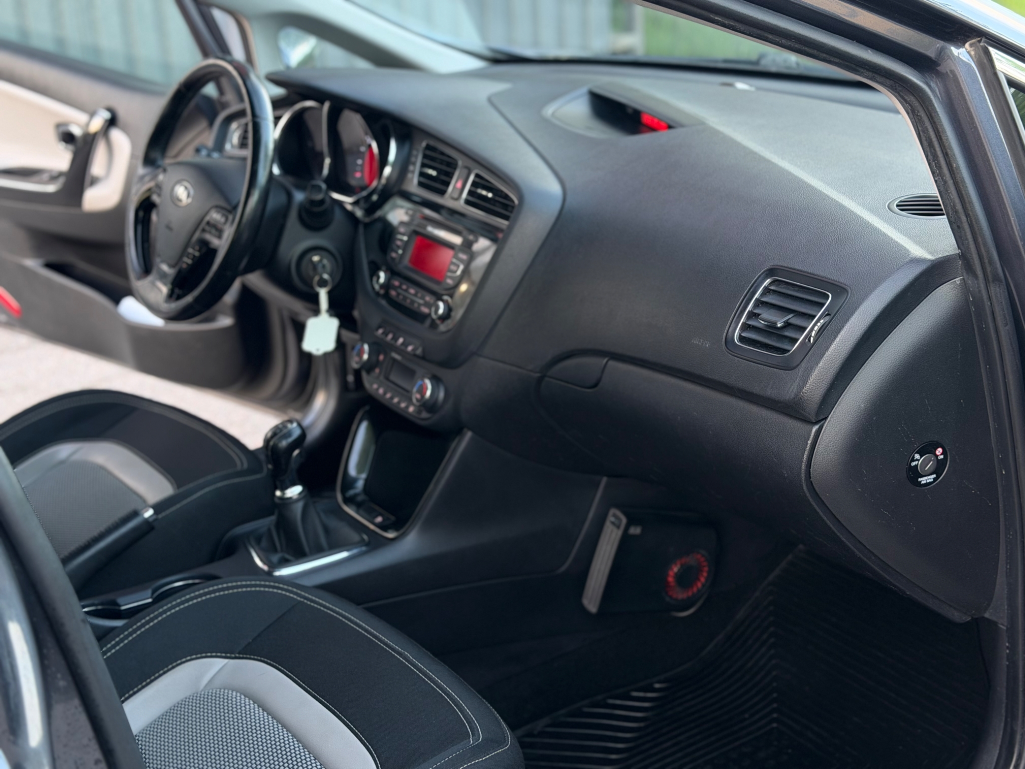 Kia Ceed 2013, bild 7/36