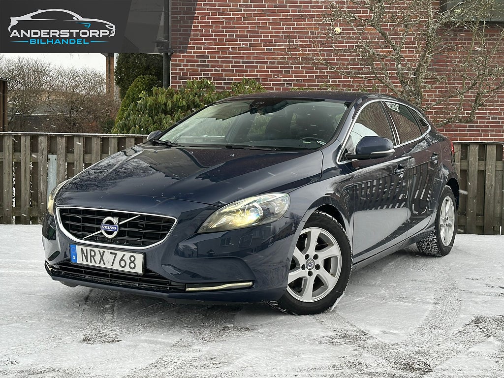 Volvo V40 D2 Powershift / Värmare / Cockpit / Kamrembytt / Euro 5