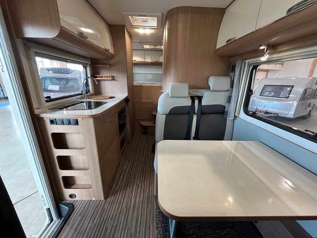 Sun Living A 49 DP /Automat/6 bältad/6 sovplatser/Drag/Solcell - Sun Living