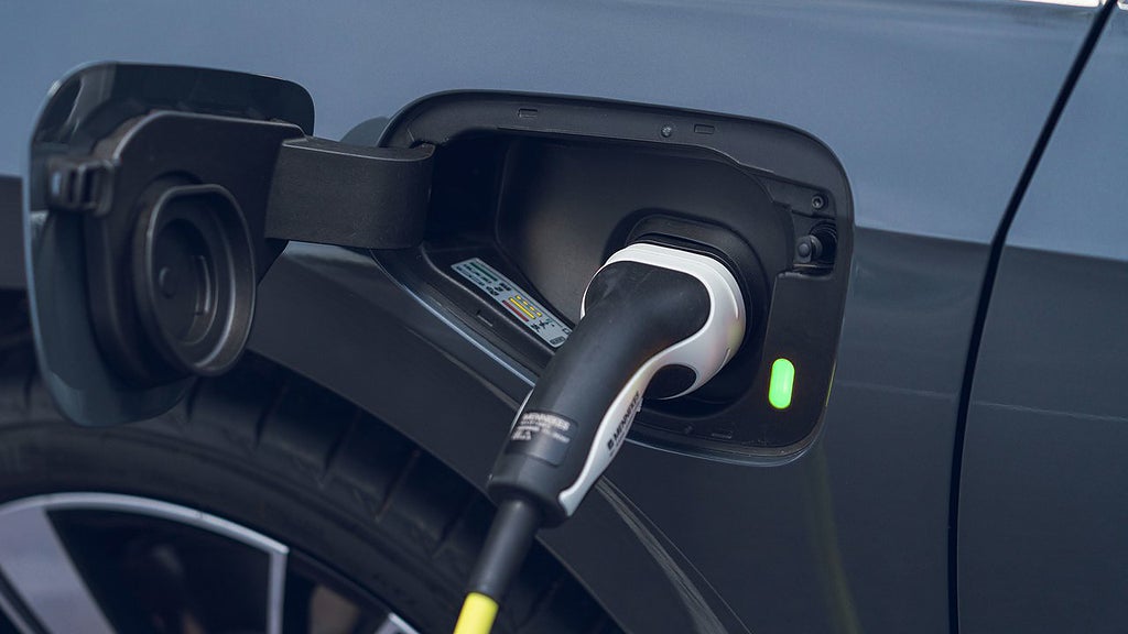 Volkswagen GTE laddas