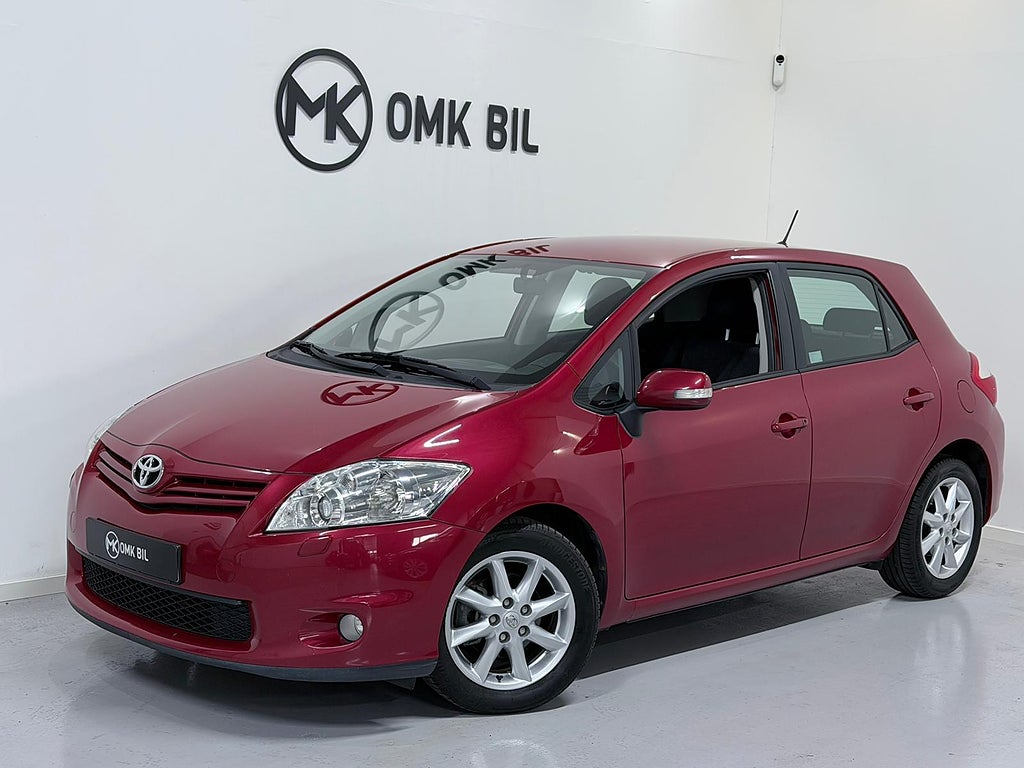 Toyota Auris 5-dörrar 1.6 Valvematic MultiMode Plus / Ny Servad
