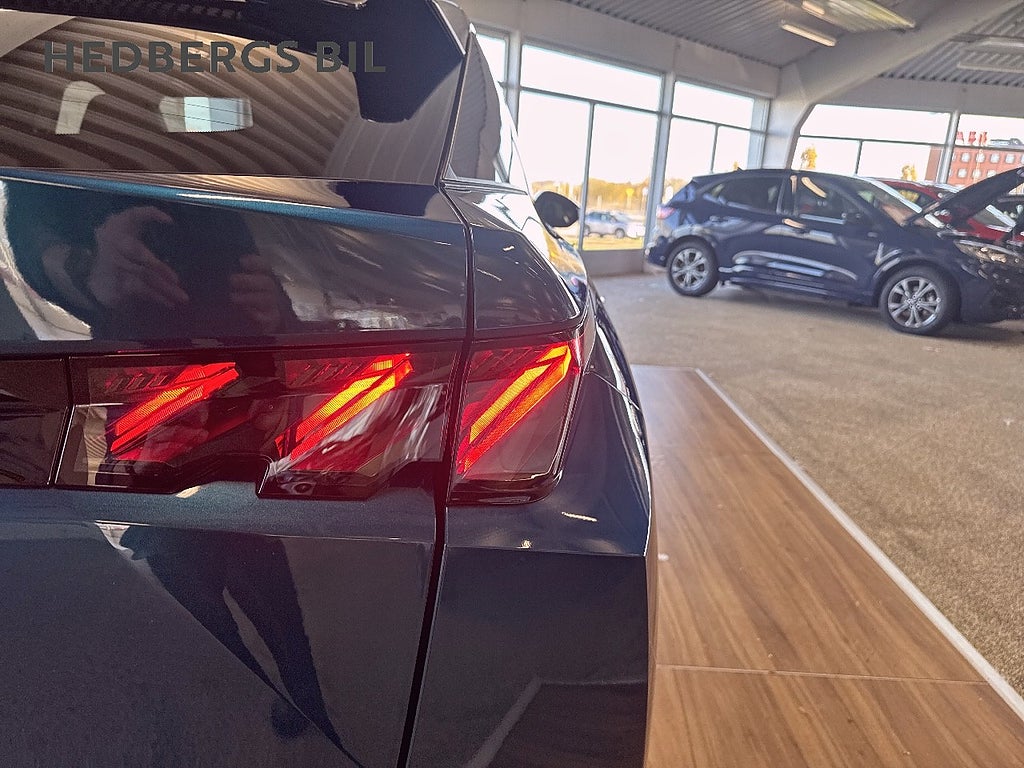 Peugeot E-3008 GT ULTIMATE 214HK thumbnail