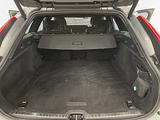 Volvo V90 D5 AWD R-Design S&V-hjul/Carplay/HUD/Pano/Bowers&W – bild 12