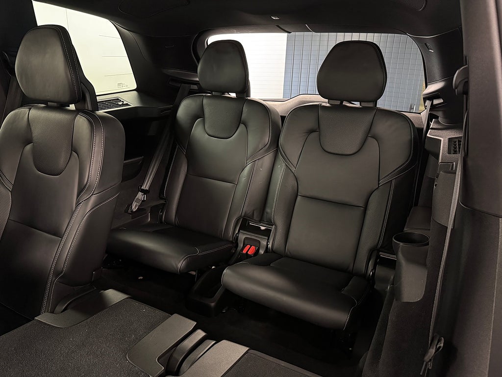 Volvo XC90 2022 - miniatyr 17