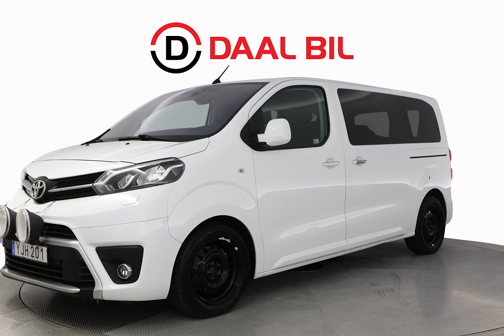 Toyota Proace Verso 2.0 D-4D 150HK 9-SITS M-VÄRM HUD KEYLESS ACC 3-ZON