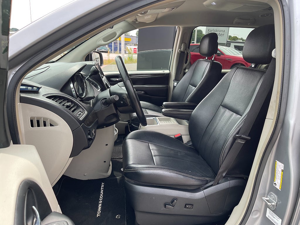 Chrysler Town & Country 3.6 V6 Flex Fuel STOW 'n Go