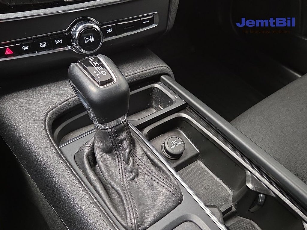 Volvo V90 Cross Country 2018 - miniatyr 11