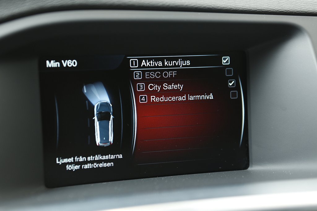 Volvo V60 D6 Plug-in Hybrid Momentum AWD Aut Skinn VOC Drag 2014
