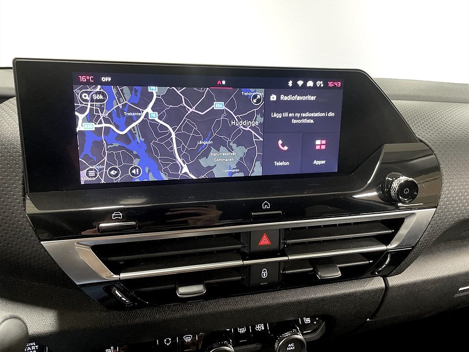 Bild på Citroën C4 X Shine 1.2 PT 130hk Aut - B-KAMERA, RATTVÄRME