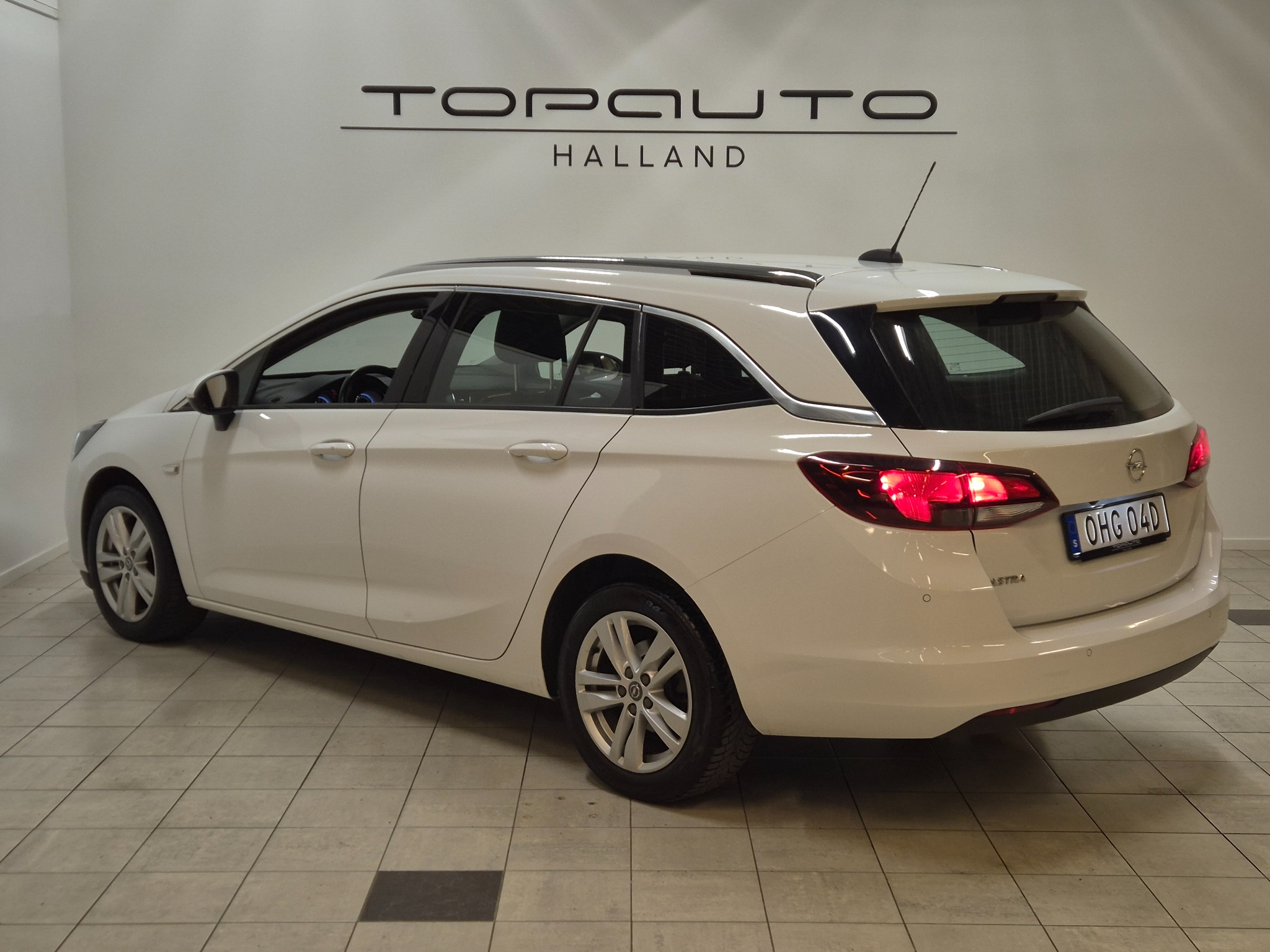 Opel Astra Sport Tourer 1.4 Turbo CVT 2021, bild 3/10