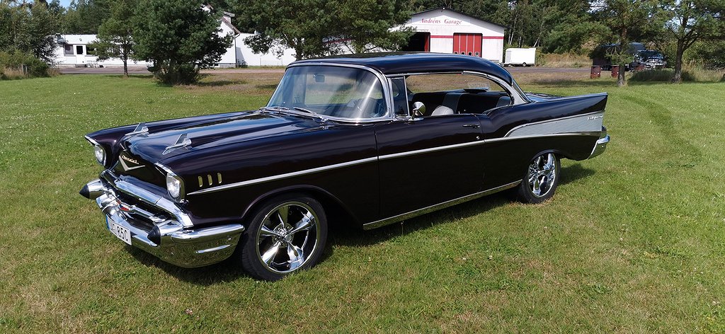 Chevrolet Bel Air Sport Coupé 2dr HT V8 350 Aut TH700R4. 57