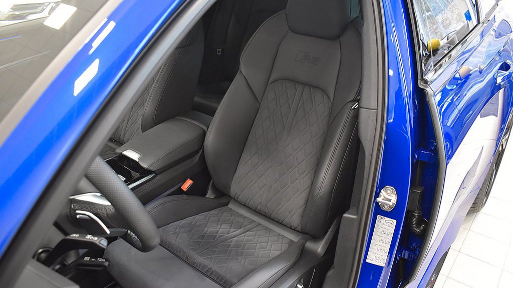 Audi RS6 har en V8-motor på 600 hästkrafter och 800 Nm. 