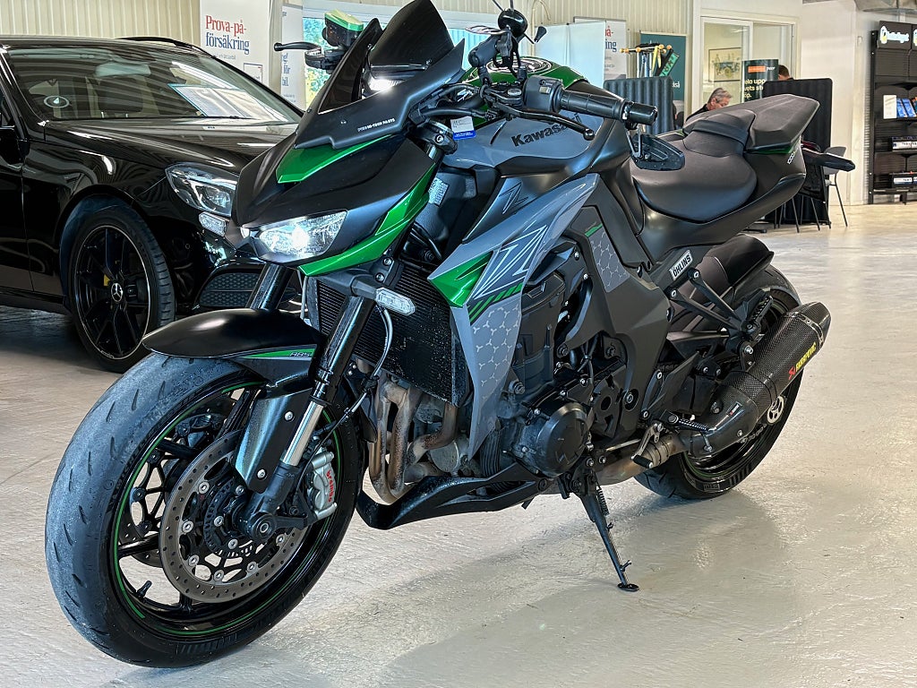 Kawasaki Z1000 1.0 141HK R-Edition Akrapovic Öhlins HÖSTPRIS