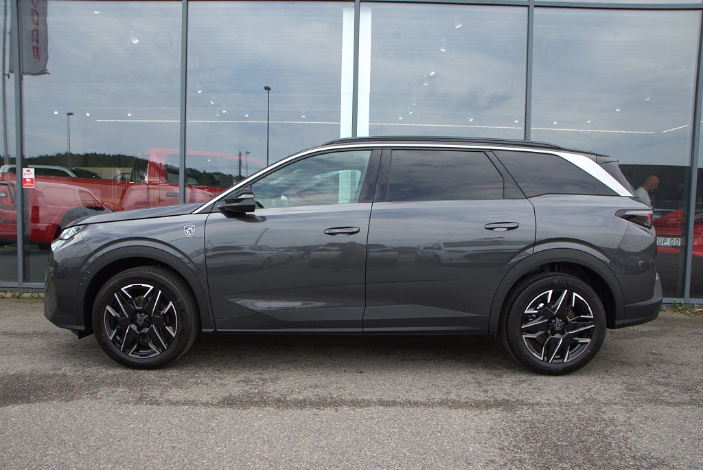 Peugeot 5008 Edition Hybrid 145hk 7-sits *Fri service 3 år