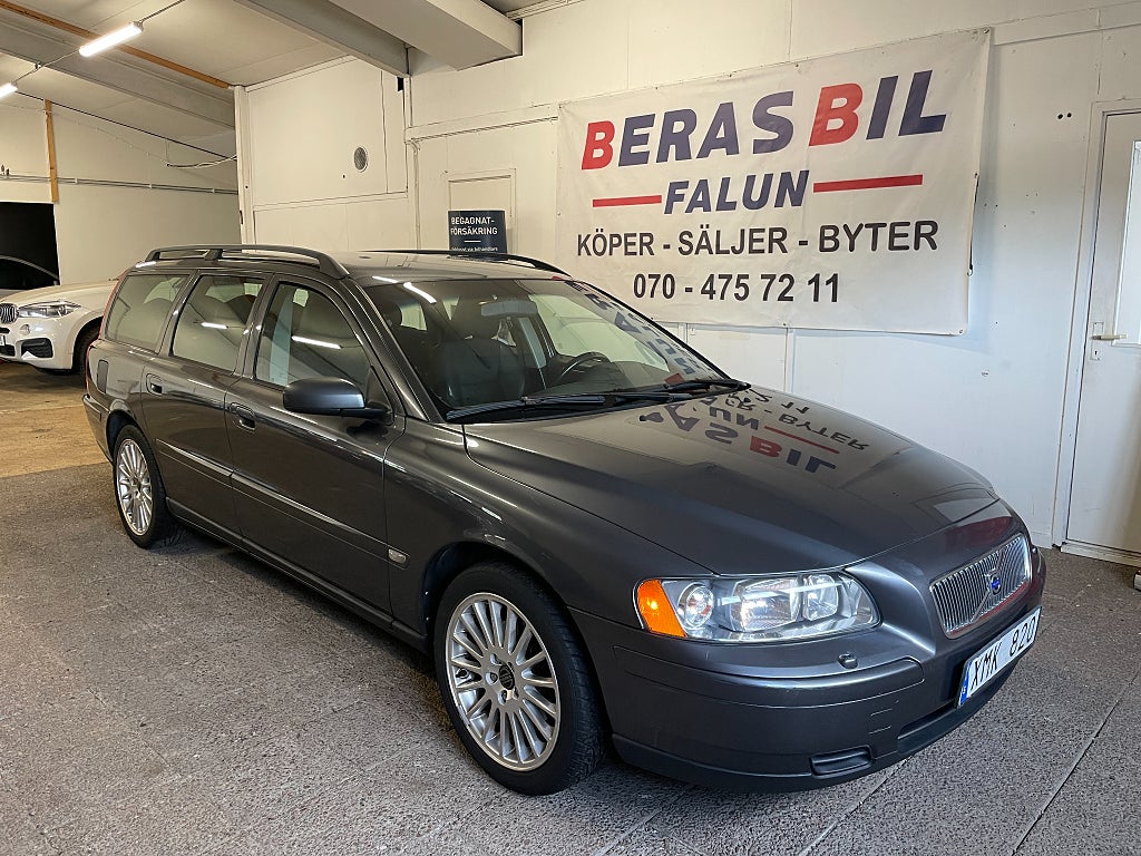 Volvo V70 2.4 Business Euro 4/Automat/Ny Servat/Dragkrok