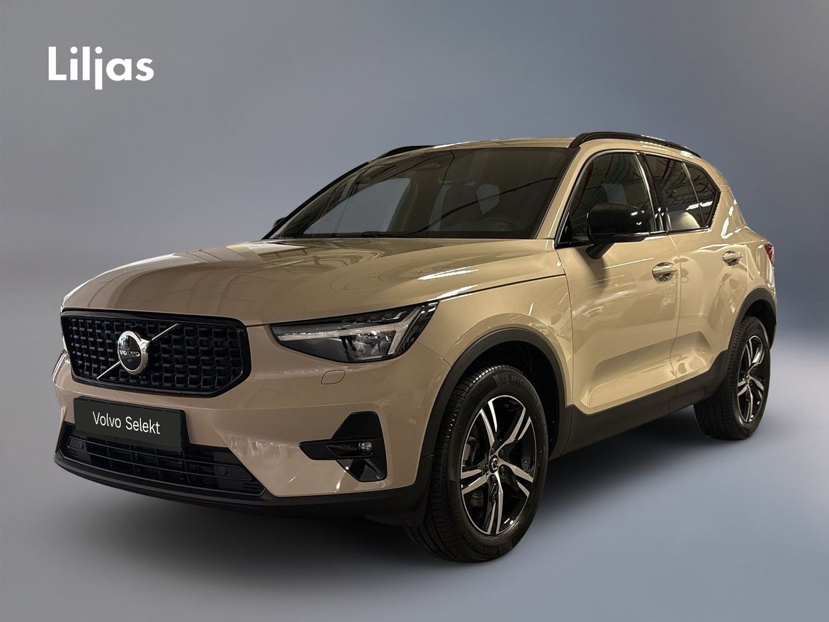 Volvo XC40 B3 FWD Bensin Ultra Dark 2025, bild 3/10