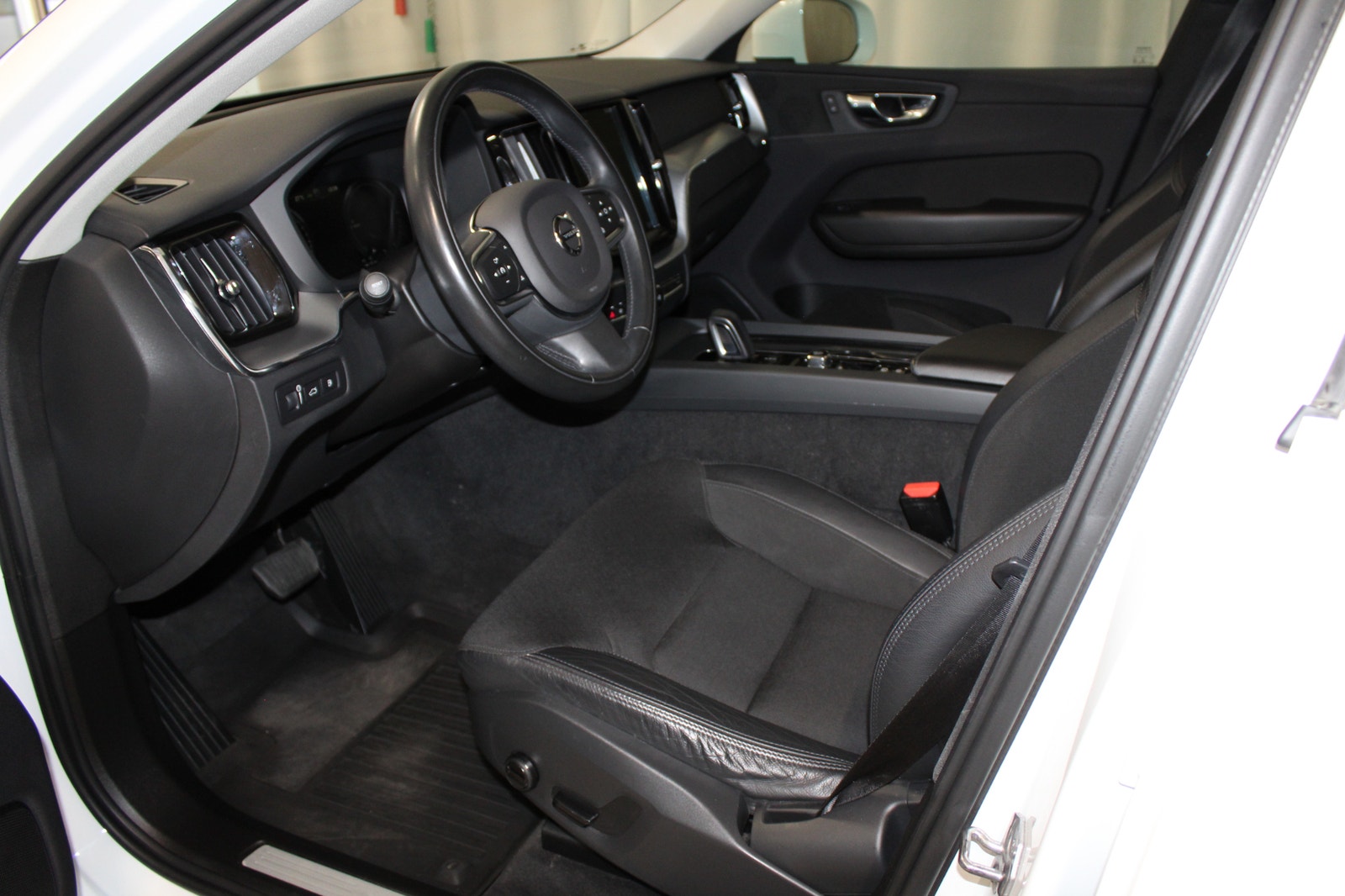 Volvo XC60 T8 392HK Twin Engine AWD Panorama, Drag, B-Kamera 2020 - miniatyr 20