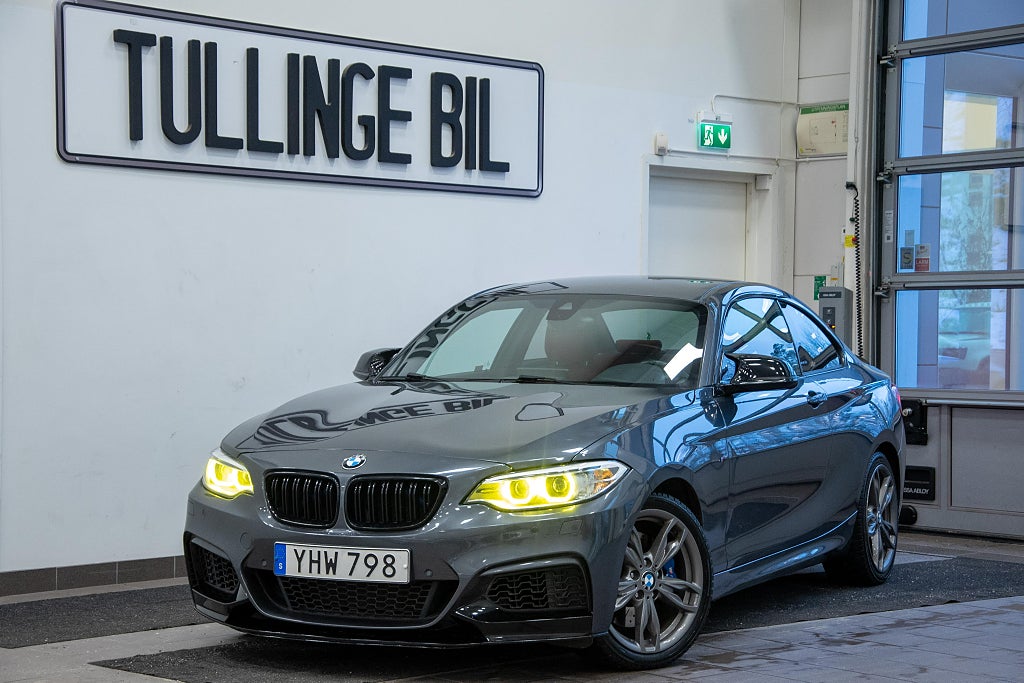 BMW M240I xDrive 340HK Akrapovic H/K Navi Läder Elstolar Kamera