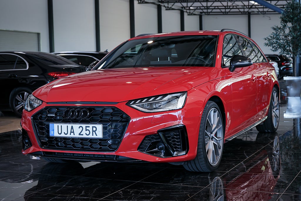 Audi A4 Avant 40TDI quattro S Tronic Proline S Line Cockpit