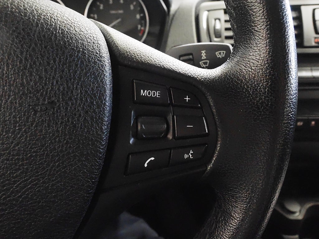 BMW 116 i 136hk Advantage P-Sensorer Farthållare 2013