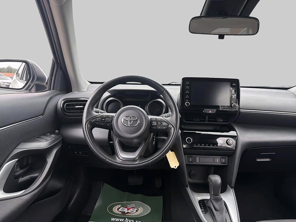 Toyota Yaris Cross 2023 - miniatyr 10