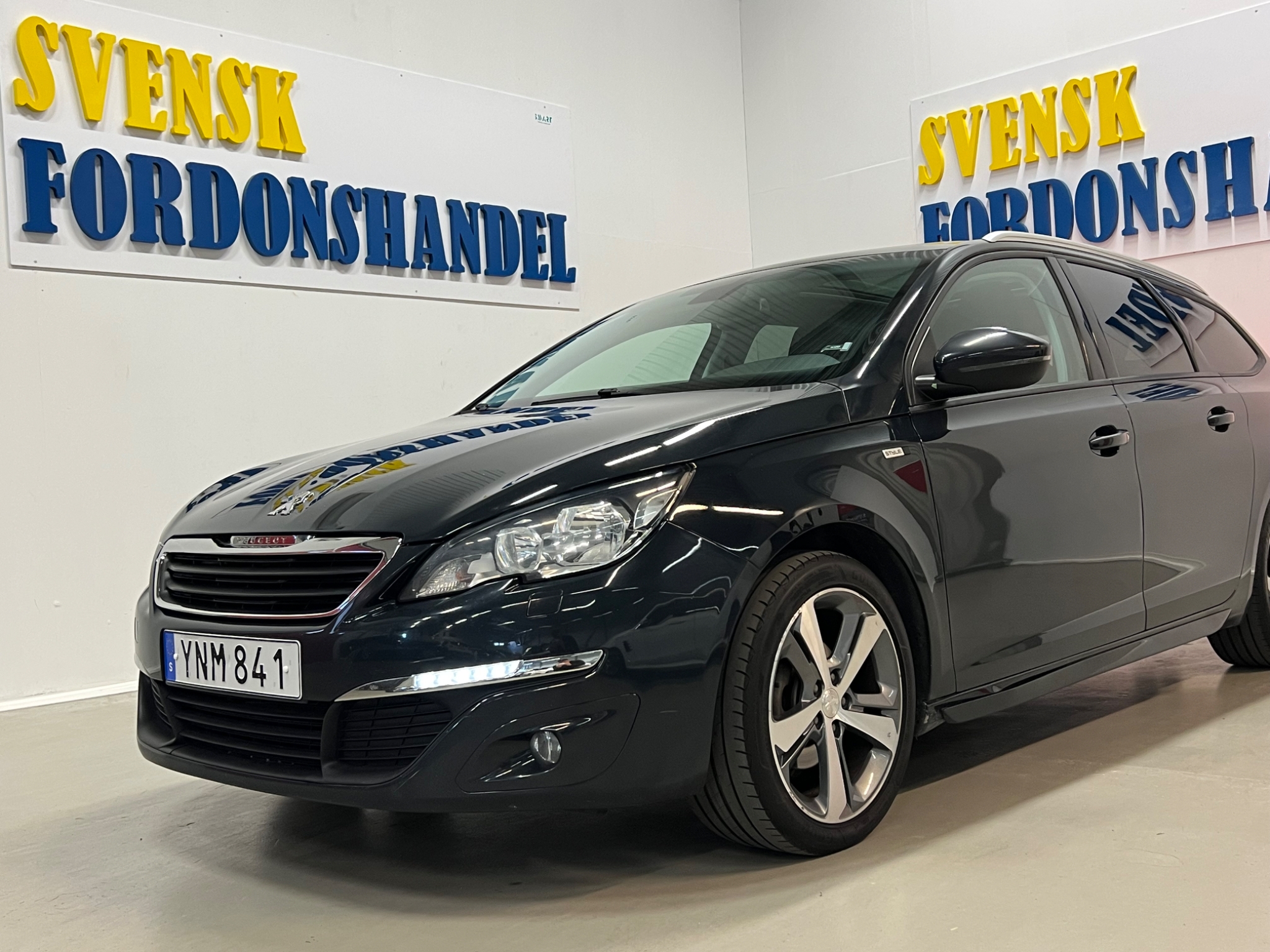 Peugeot 308 sw 1.2 PureTech 110 Style 2017, bild 5/10