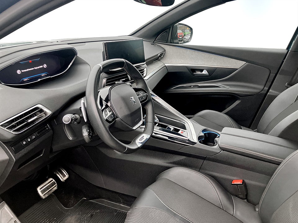 Bild på Peugeot 3008 GT 1.2 PT 130hk Aut B-KAMERA CARPLAY