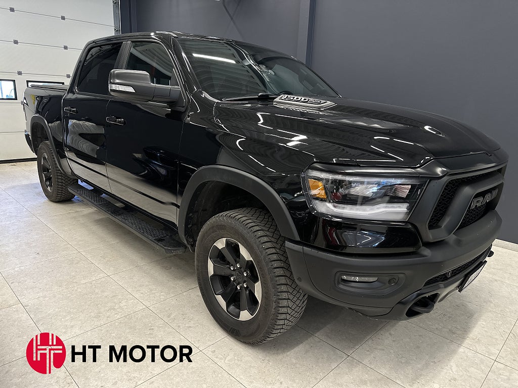 RAM 1500 CrewCab 5.7 V8 HEMI 4x4 REBEL /B-Kamera/LUFT/Drag/Pano 