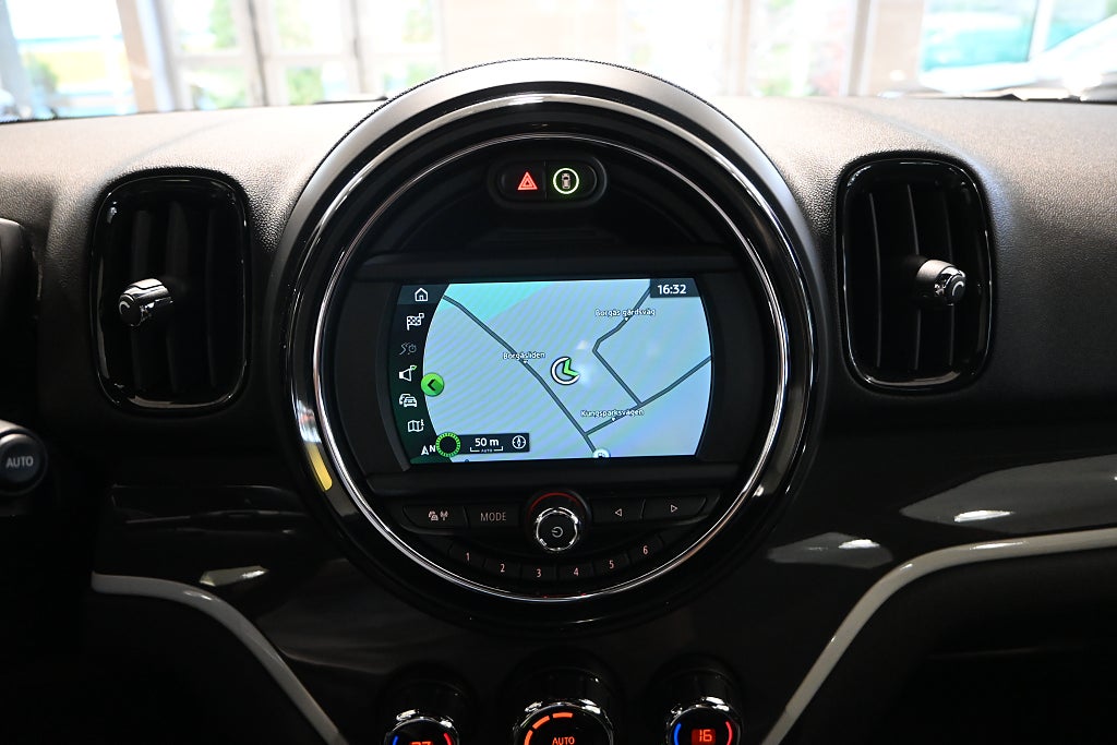 MINI Countryman 2019 - miniatyr 21