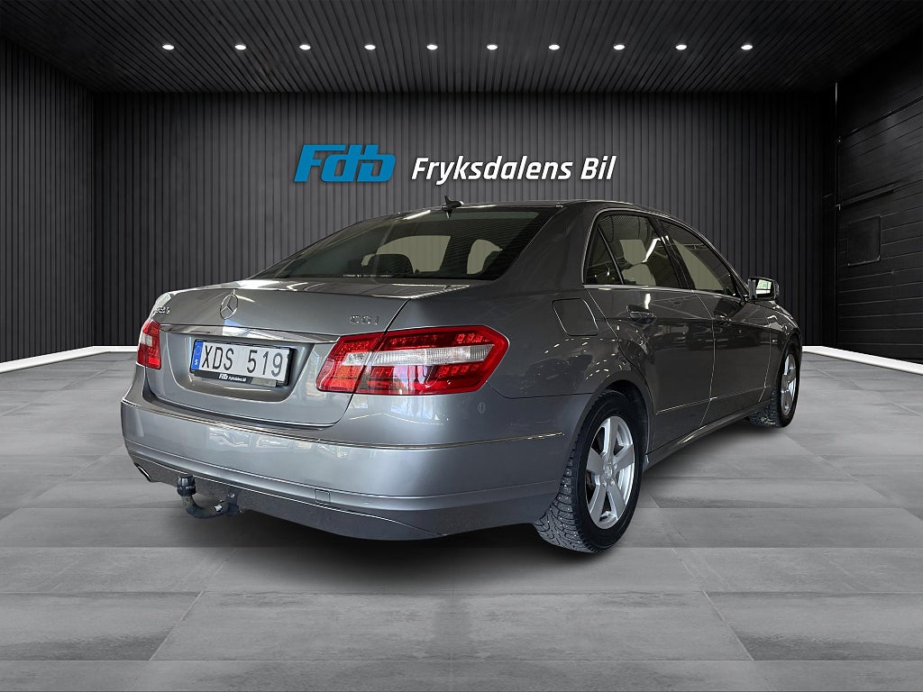 Mercedes-Benz E 2010 - miniatyr 5