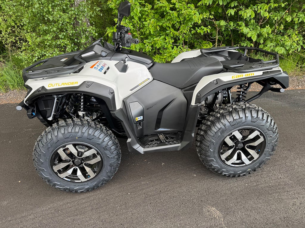 Can-Am Outlander Electric kort mod CAN-AM i HÖÖR O.M.G LEVERANS 