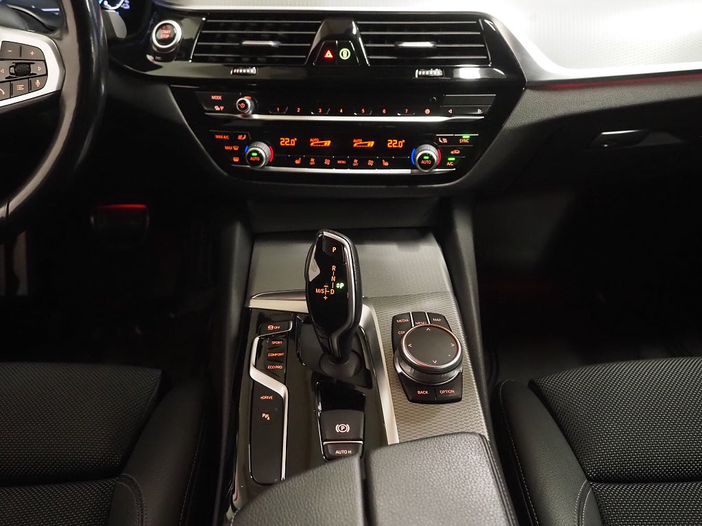 BMW 530e iPerformance 252hk M-Sport |Cockpit|Navi |Kamera|H/K|