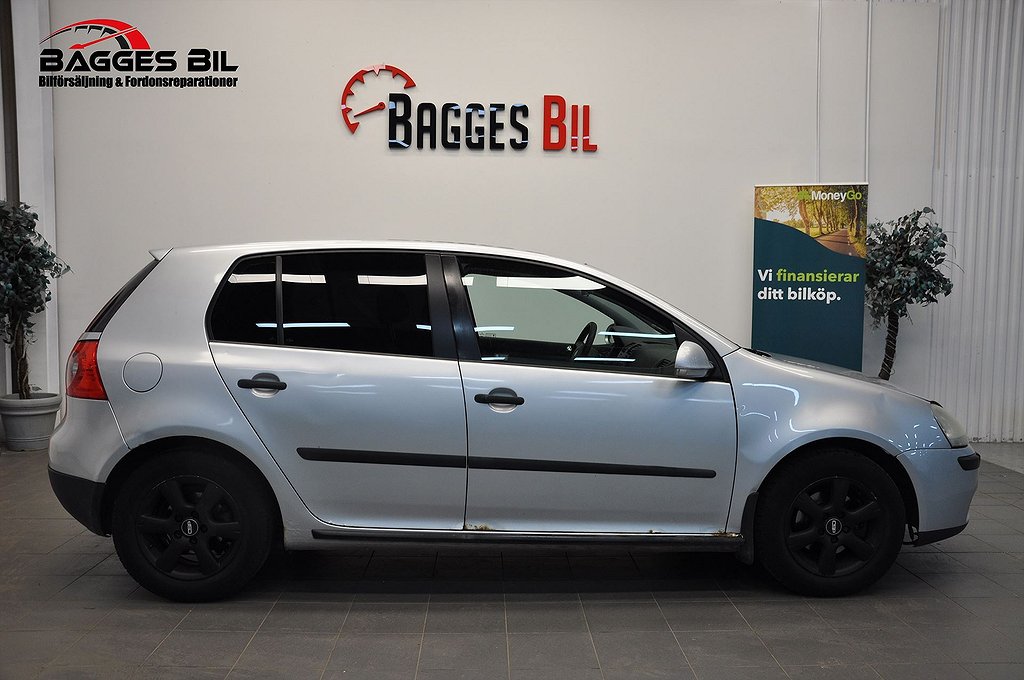 Volkswagen Golf 5-dörrar 1.6 FSI Manuell 115hk