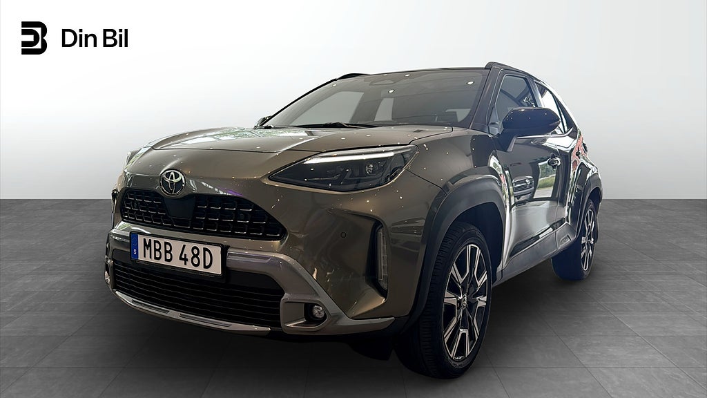 Toyota Yaris Cross 1.5 Premier Edition AWD/Pano-soltak/JBL