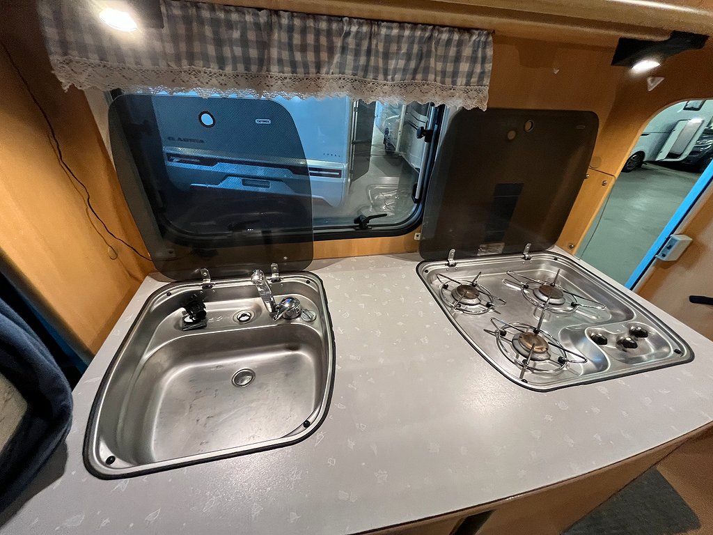 Dethleffs Advantage T-5841  / MaxxFan / Solcell / B-körkort - Dethleffs