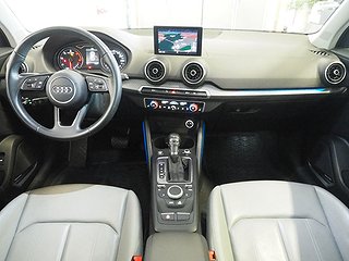 Kombi Audi Q2 14 av 23