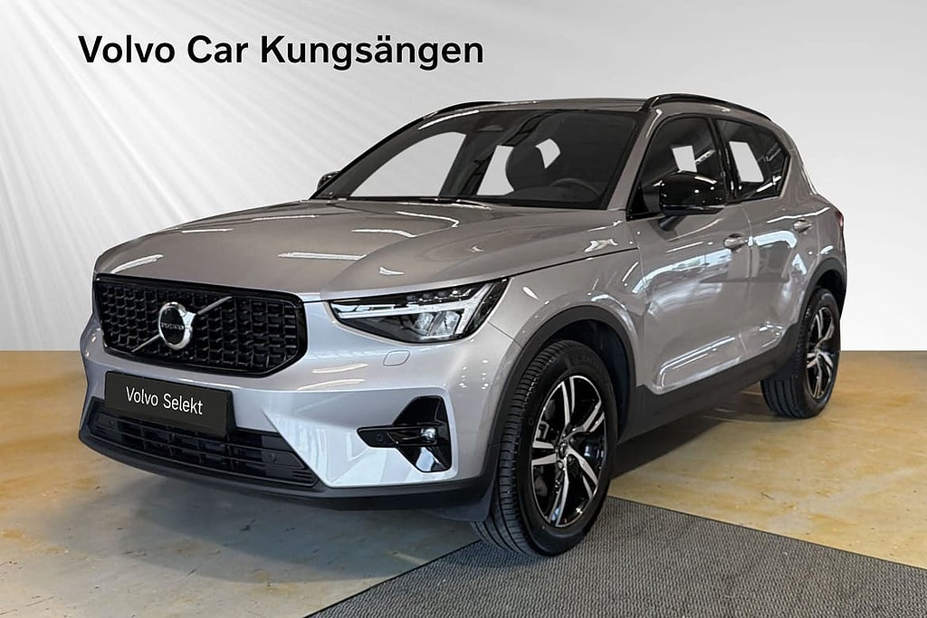 Volvo XC40 B4 FWD Bensin Plus Dark Selekt