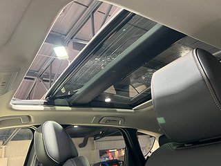 SUV Mazda CX-60 16 av 20