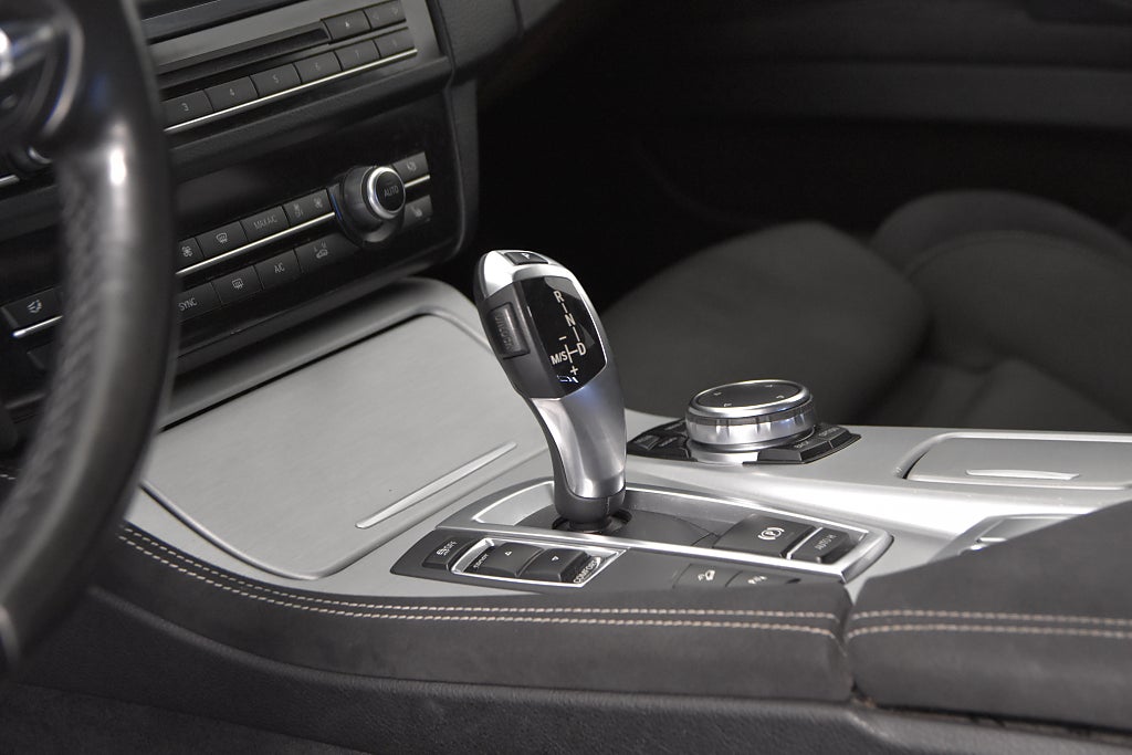 BMW 520d 2017 - miniatyr 15