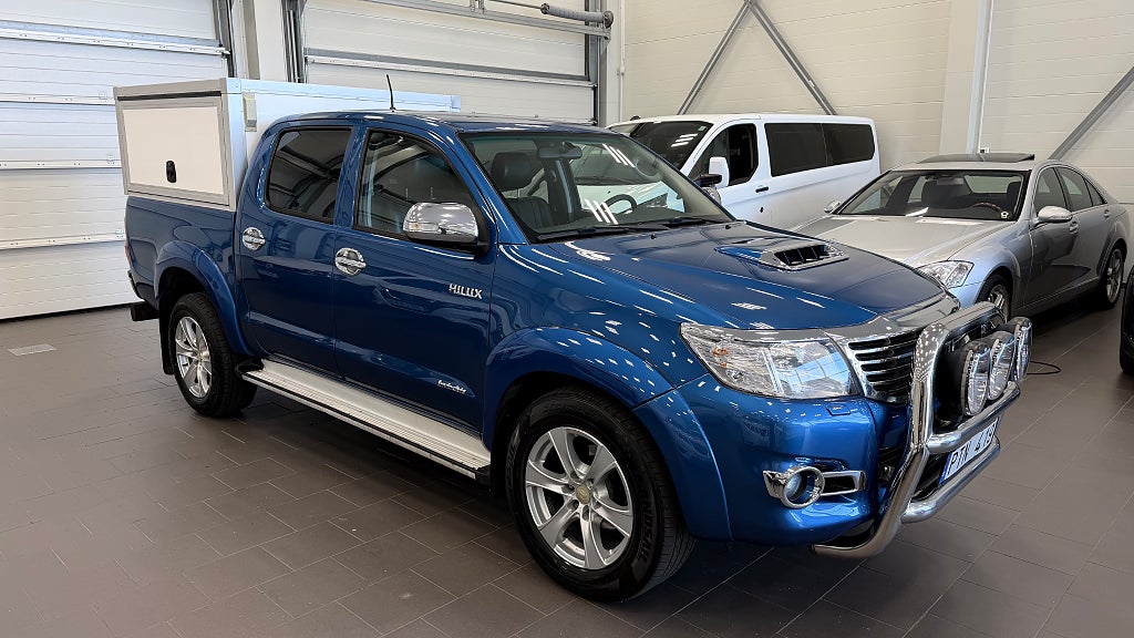 Toyota HiLux 3.0 D-4D 4x4 INVINCIBLE MOMS BIL Hundkåpa Skåp Kåpa 