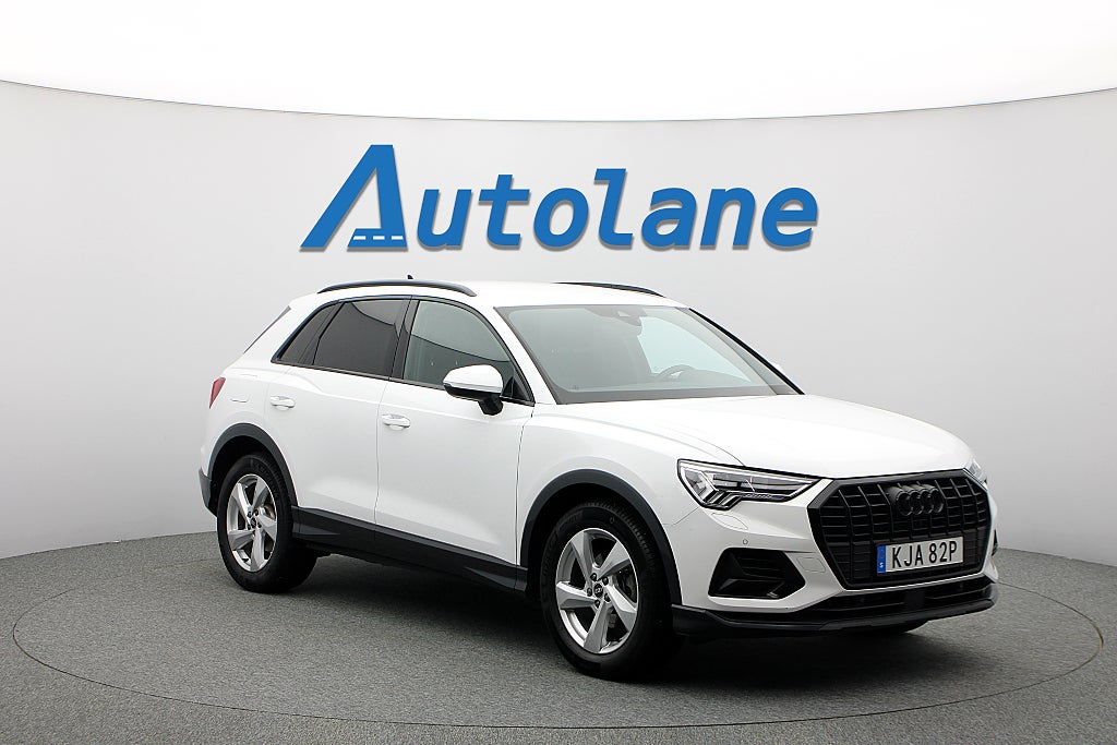 Audi Q3 35 TFSI S Tronic Proline Cockpit,Kamera,Drag,Värmare