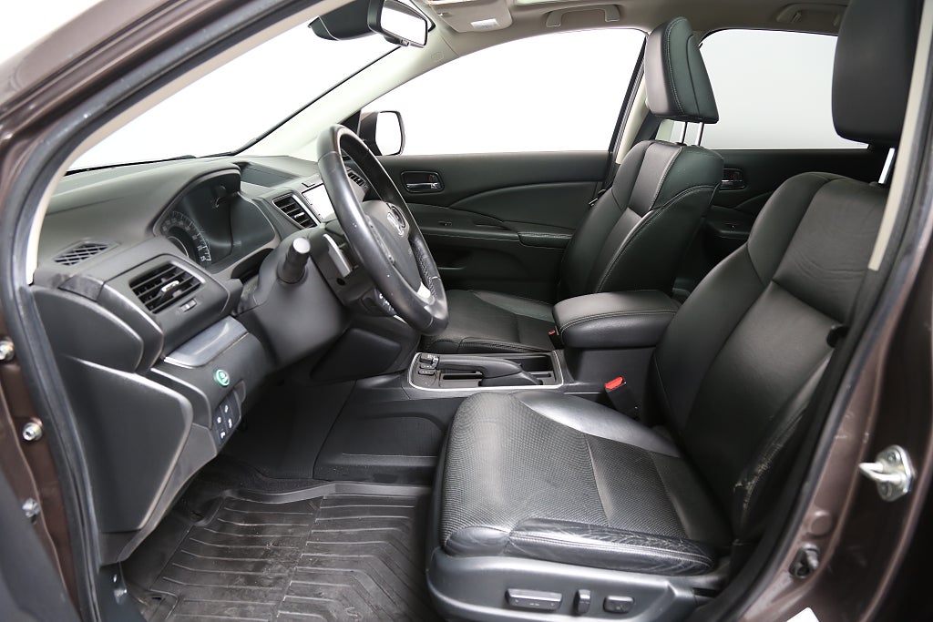 Honda CR-V 2,0 i-VTEC 155hk Executive Aut Skinn Panorama Drag 2015