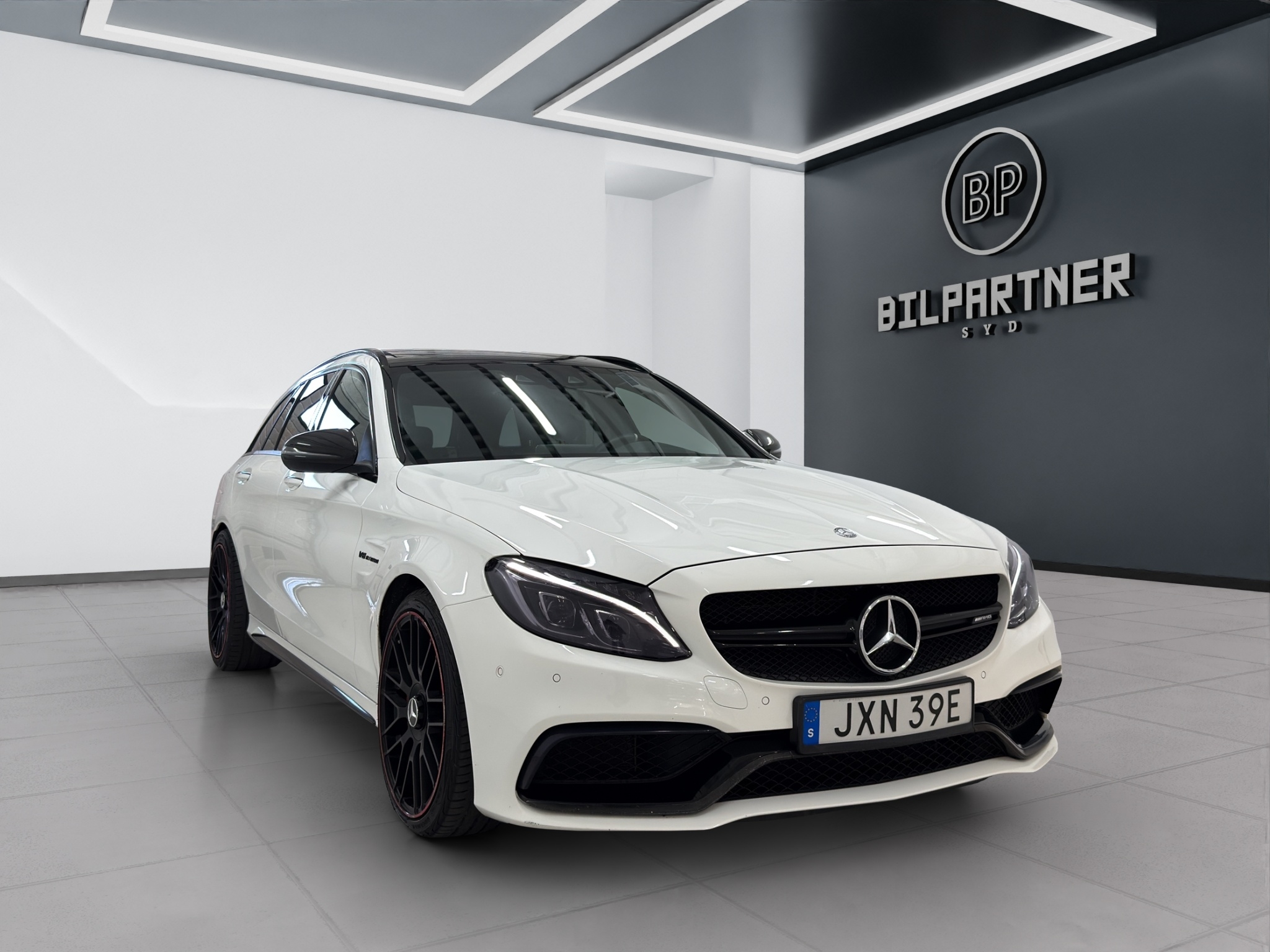 Mercedes-Benz C 2016, photo 3/35