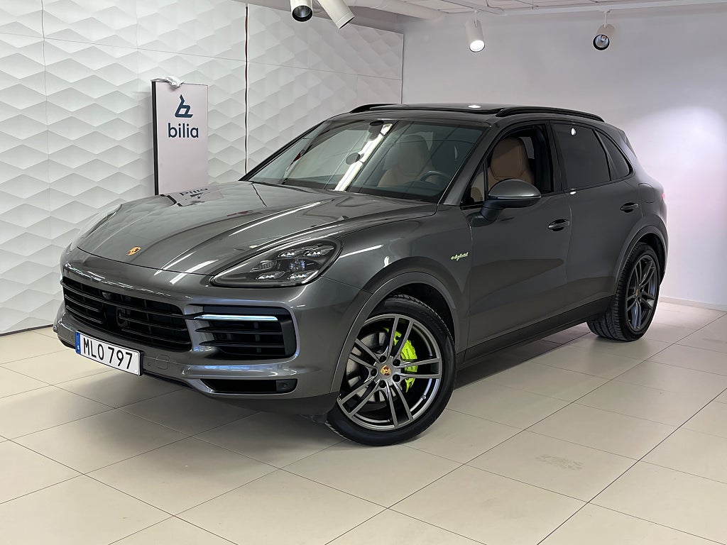 Porsche Cayenne E-Hybrid 468 hk / En ägare
