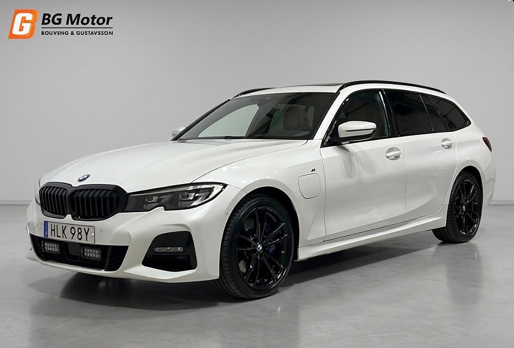 BMW 330e