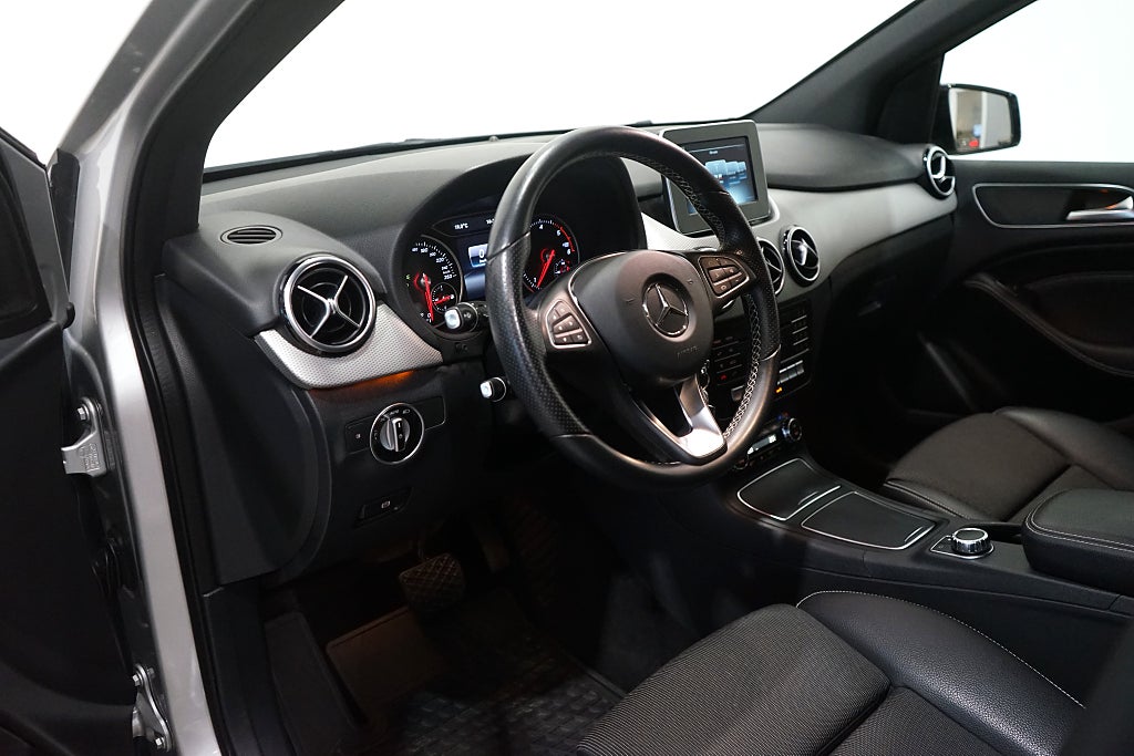 Mercedes-Benz B 180 d Urban Dragkrok B-kamera 109hk