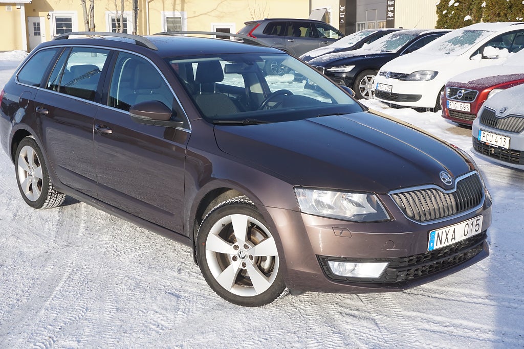 Skoda Octavia Kombi 1.2 TSI Ambition, Plus Drag Ny kamrem